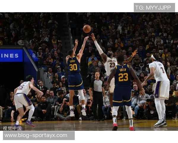 近十年NBA揭幕战回顾老詹球队频繁亮相两场加时大战引人瞩目